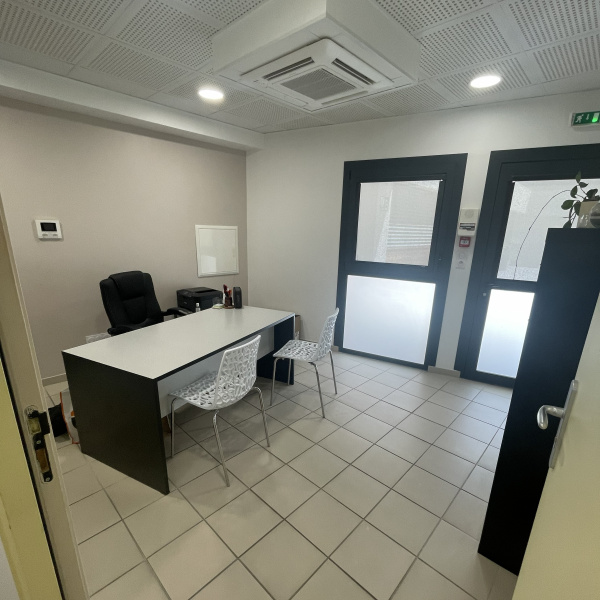 Location Immobilier Professionnel Bureaux Les Mées 04190